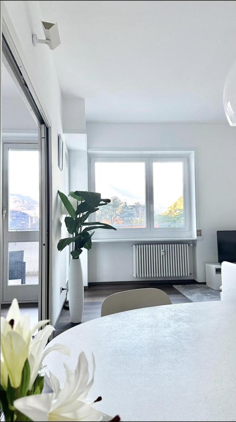 Luxury Apartment With View Como Exteriér fotografie